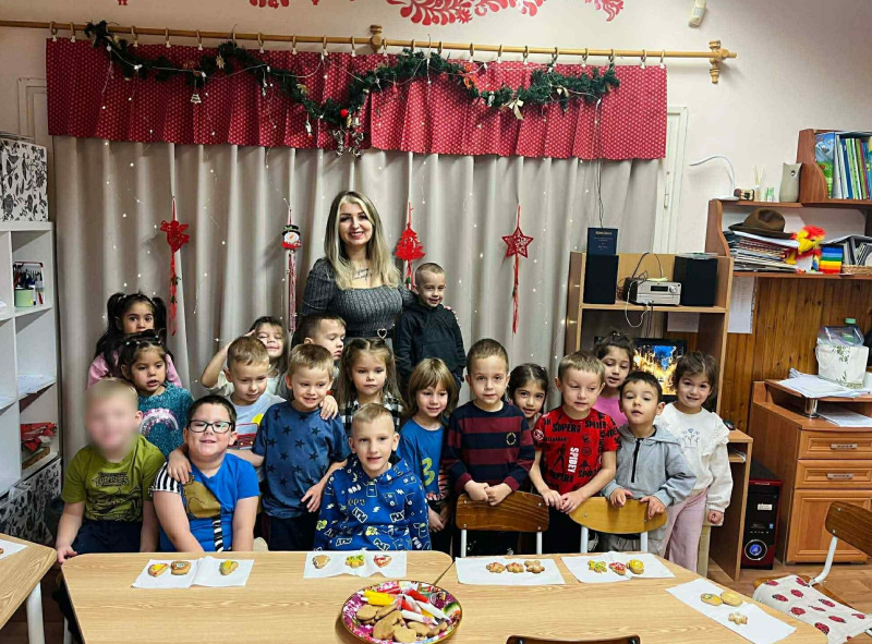 Mézeskalács díszítő délelőtt a Napsugár csoportban 